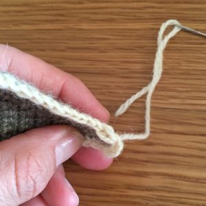 かぎ針編み 編み終わりにきれいに見える1目作る糸の始末の仕方 かぎ針編みとレース編みの無料編み図サイト By Hime Hima